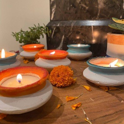 Hand crafted matki diyas (Set of 6) Hand crafted matki diyas (Set of 6)