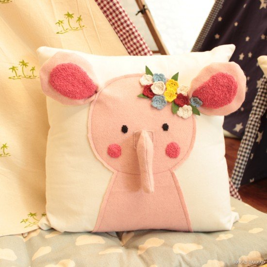 Piggy Applique Cushion