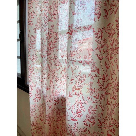 Red vines printed curtain