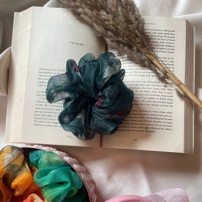 Green flower Organza Scrunchie Green flower Organza Scrunchie