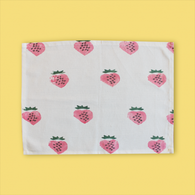 Strawberry Table Mat(Set of 6) Strawberry Table Mat(Set of 6)