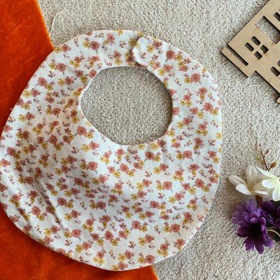 Floral bib Floral bib