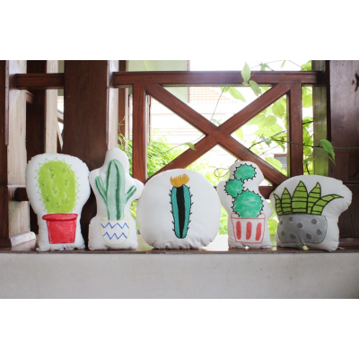 Cactus long Shape Cushion Cactus long Shape Cushion