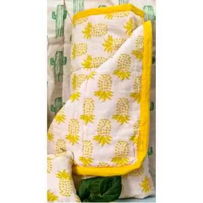 Pineapple printed quilt Pineapple printed quilt